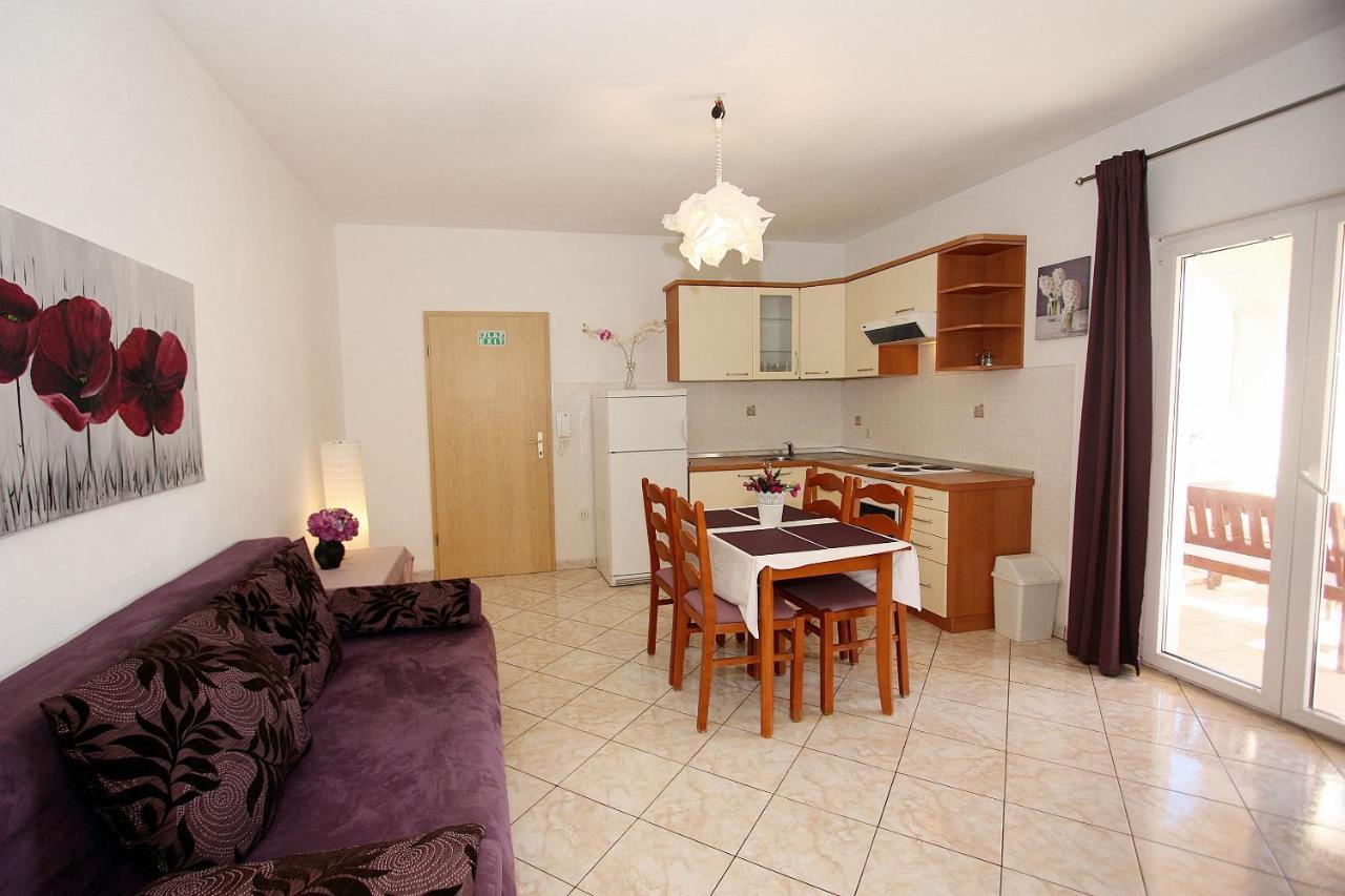 Apartments Mara Супетар Экстерьер фото